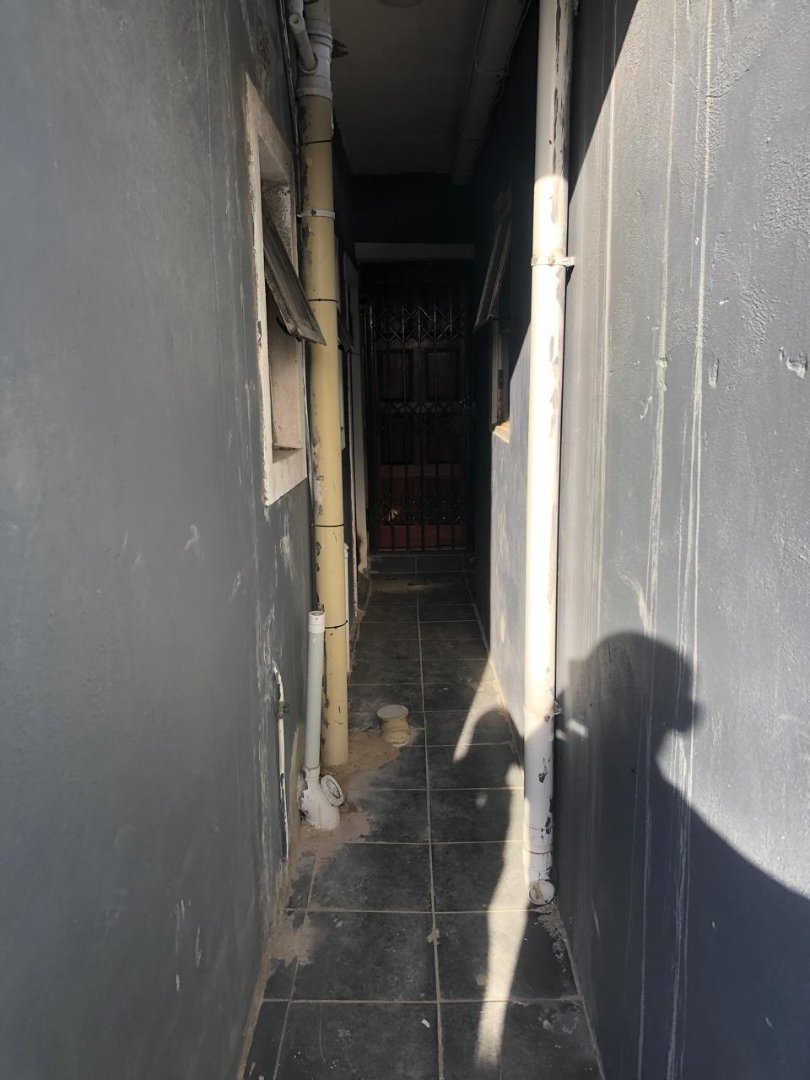 8 Bedroom Property for Sale in Harare Western Cape